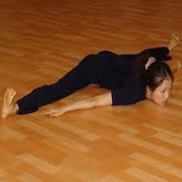 Akarna dhanurasana